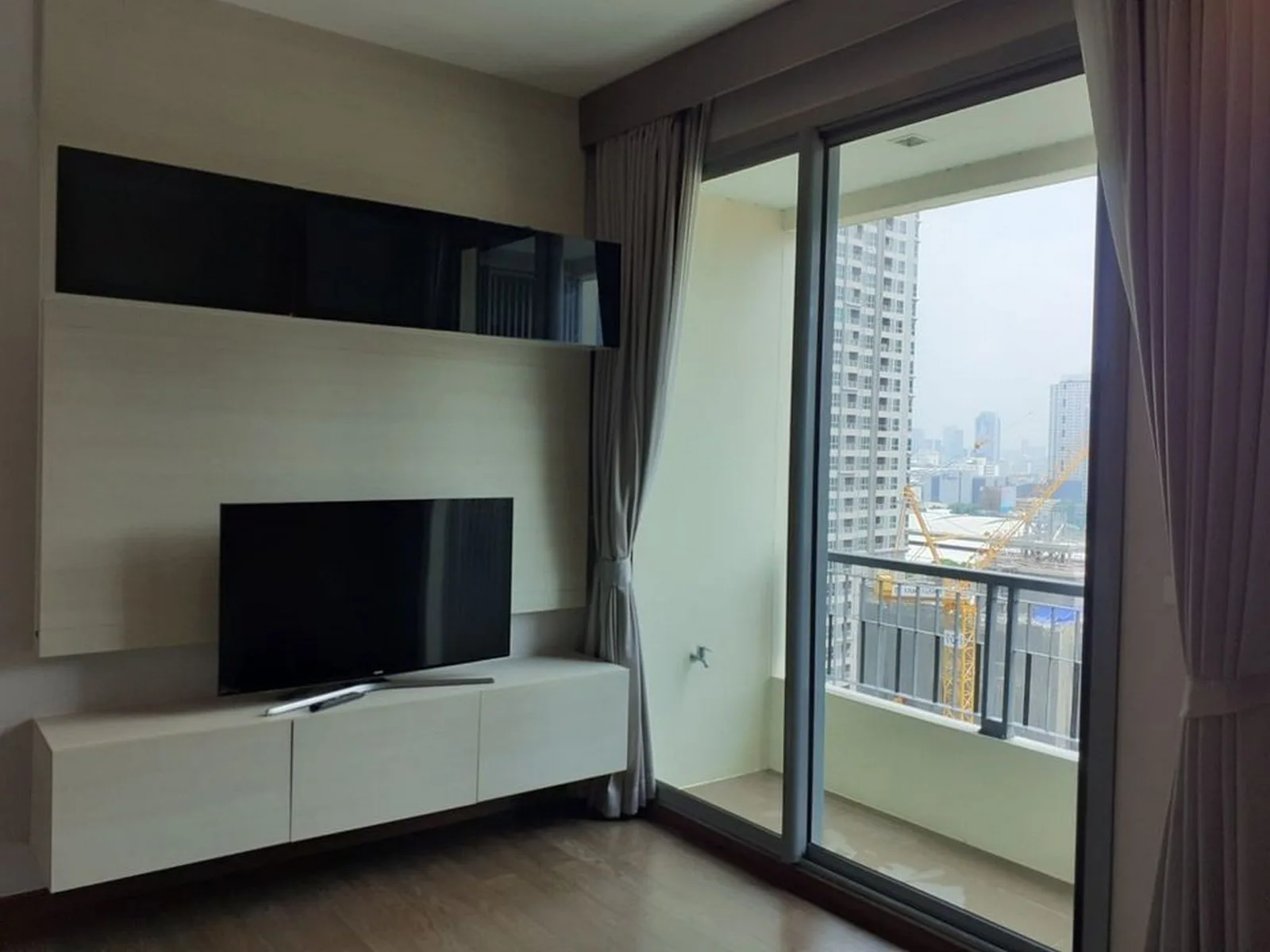 Q Asoke — photo 6