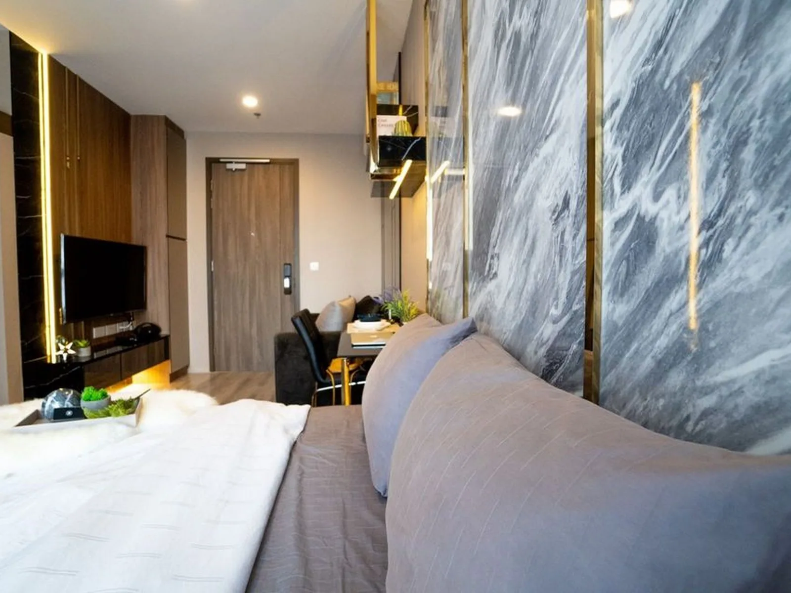 Ideo Mobi Asoke — photo 2