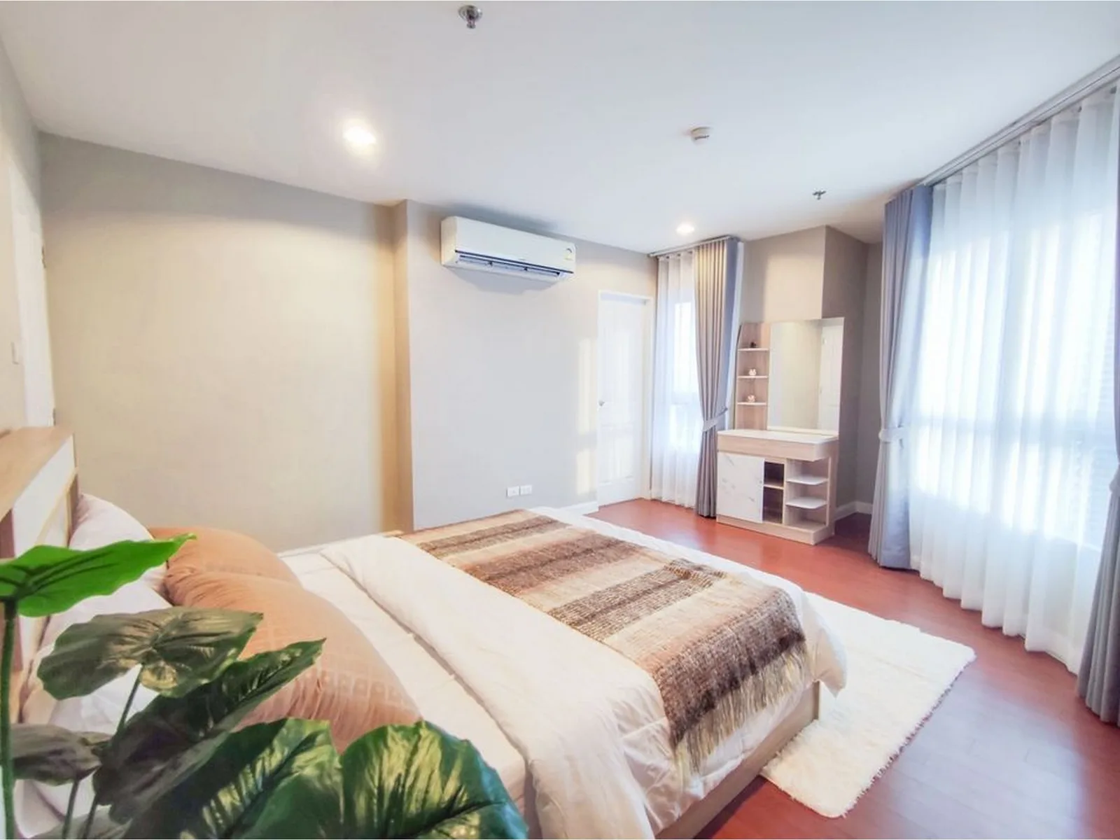 Belle Grand Rama 9 — photo 10