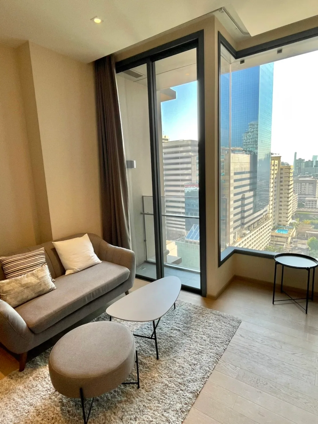 The Esse Asoke — photo 1