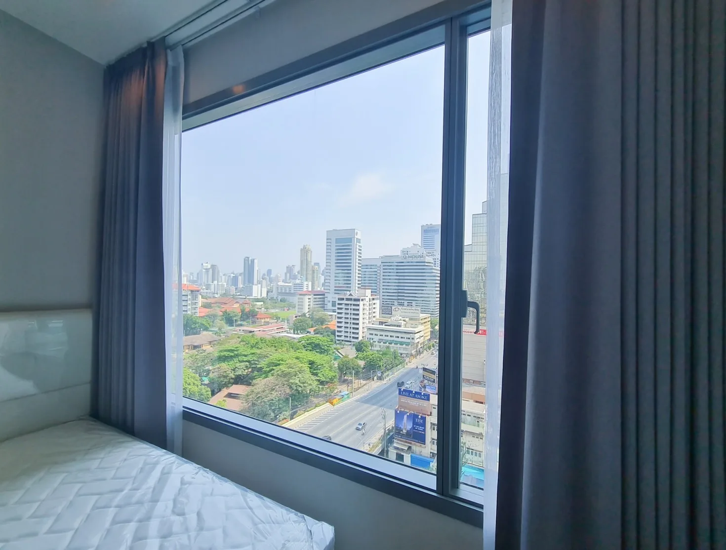 Q Asoke — photo 5