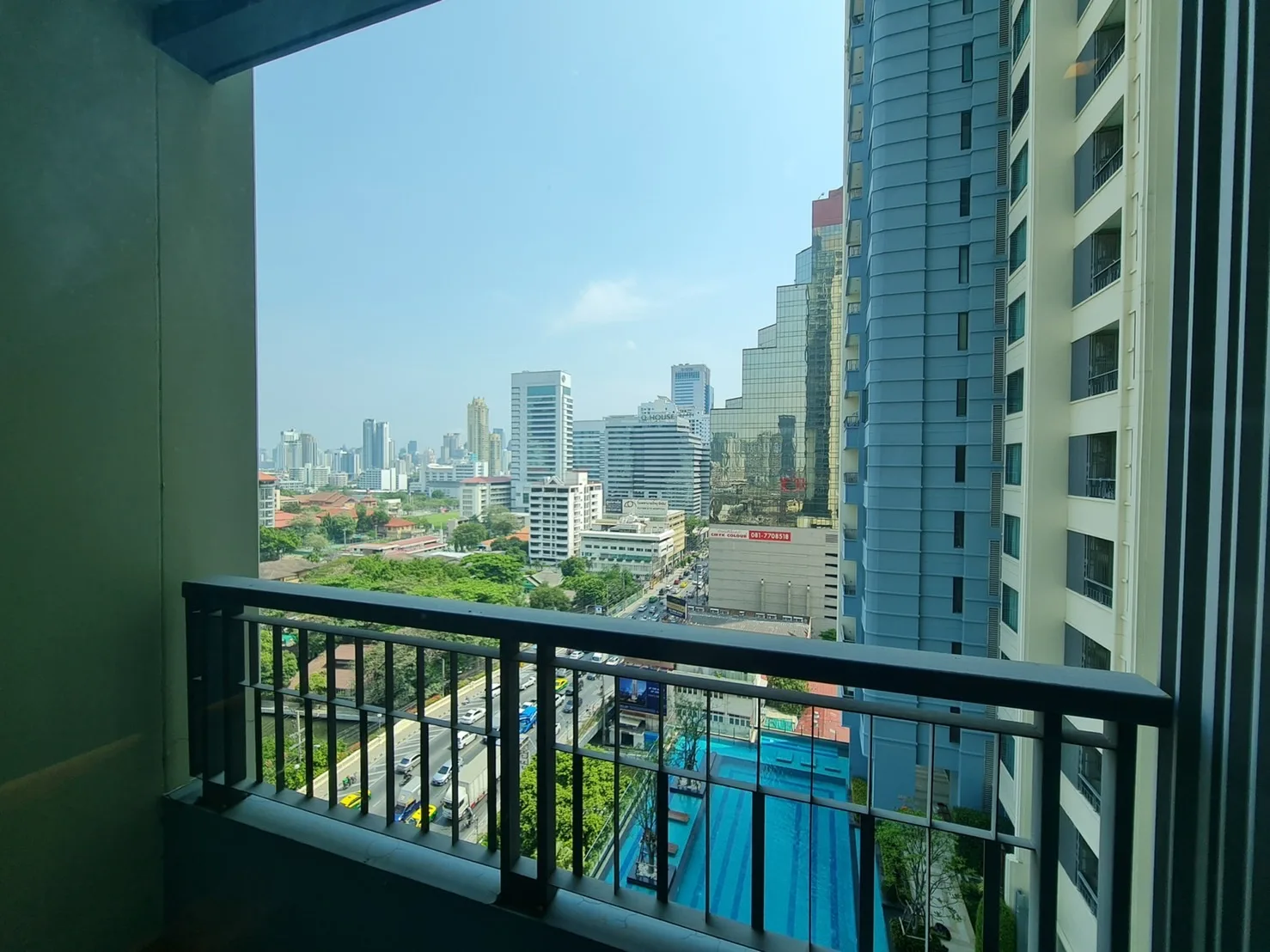 Q Asoke — photo 9
