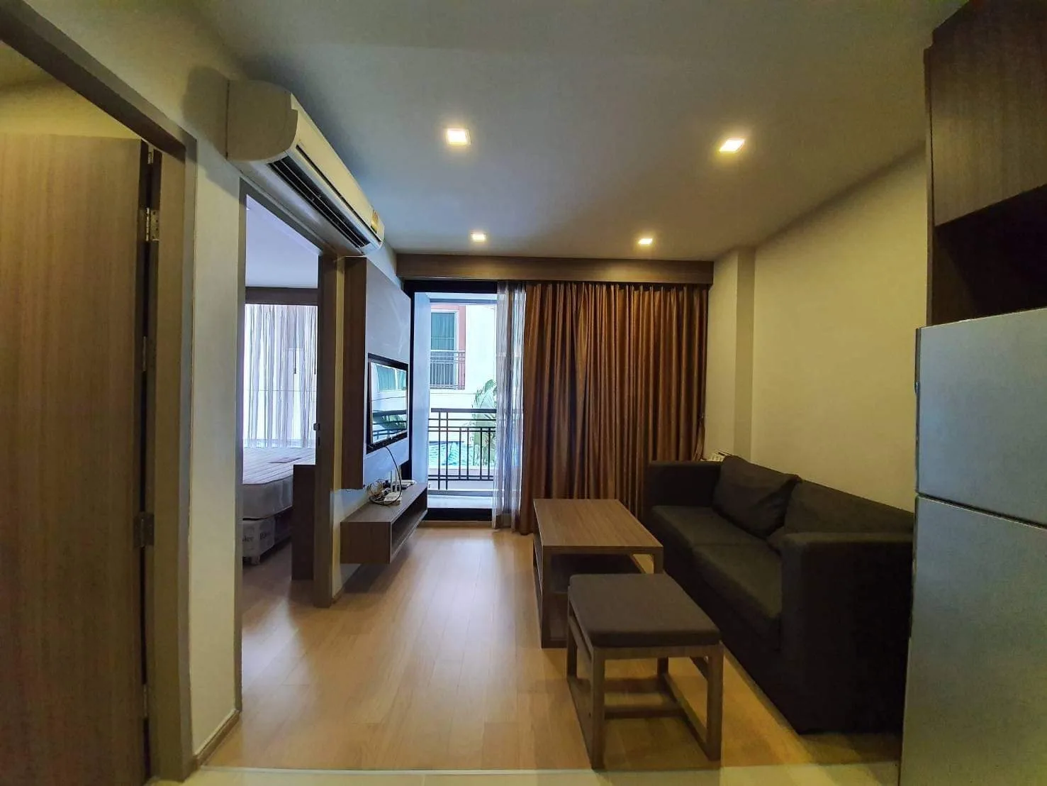 Art @ Thonglor 25 — photo 1