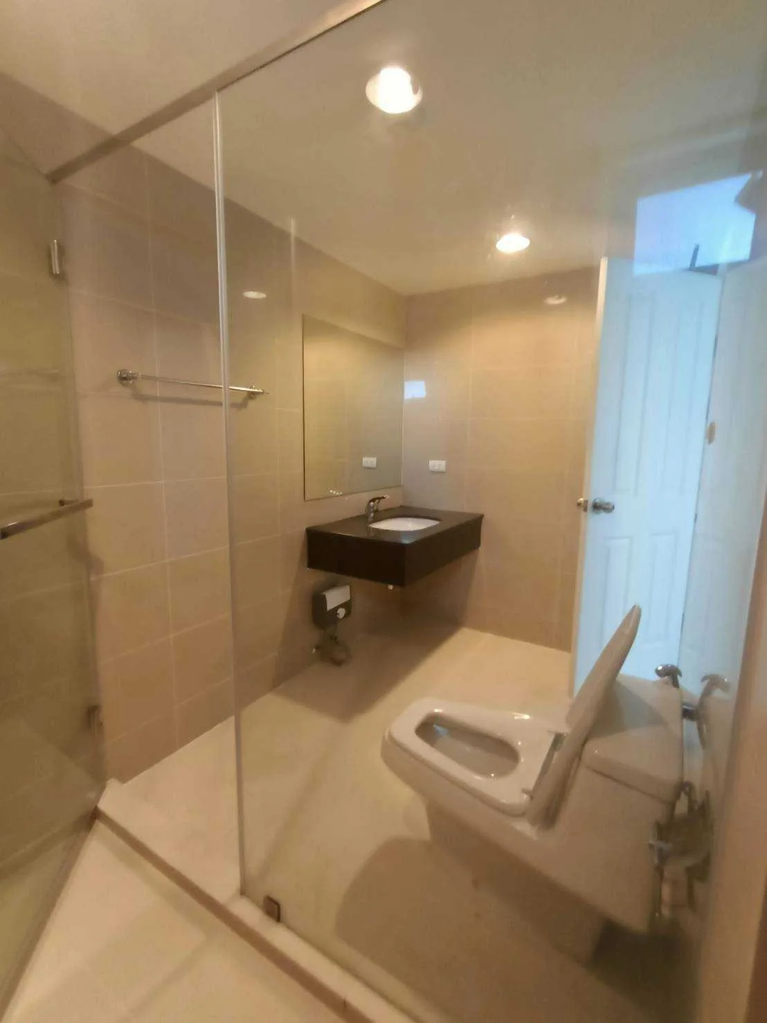 Belle Grand Rama 9 — photo 14