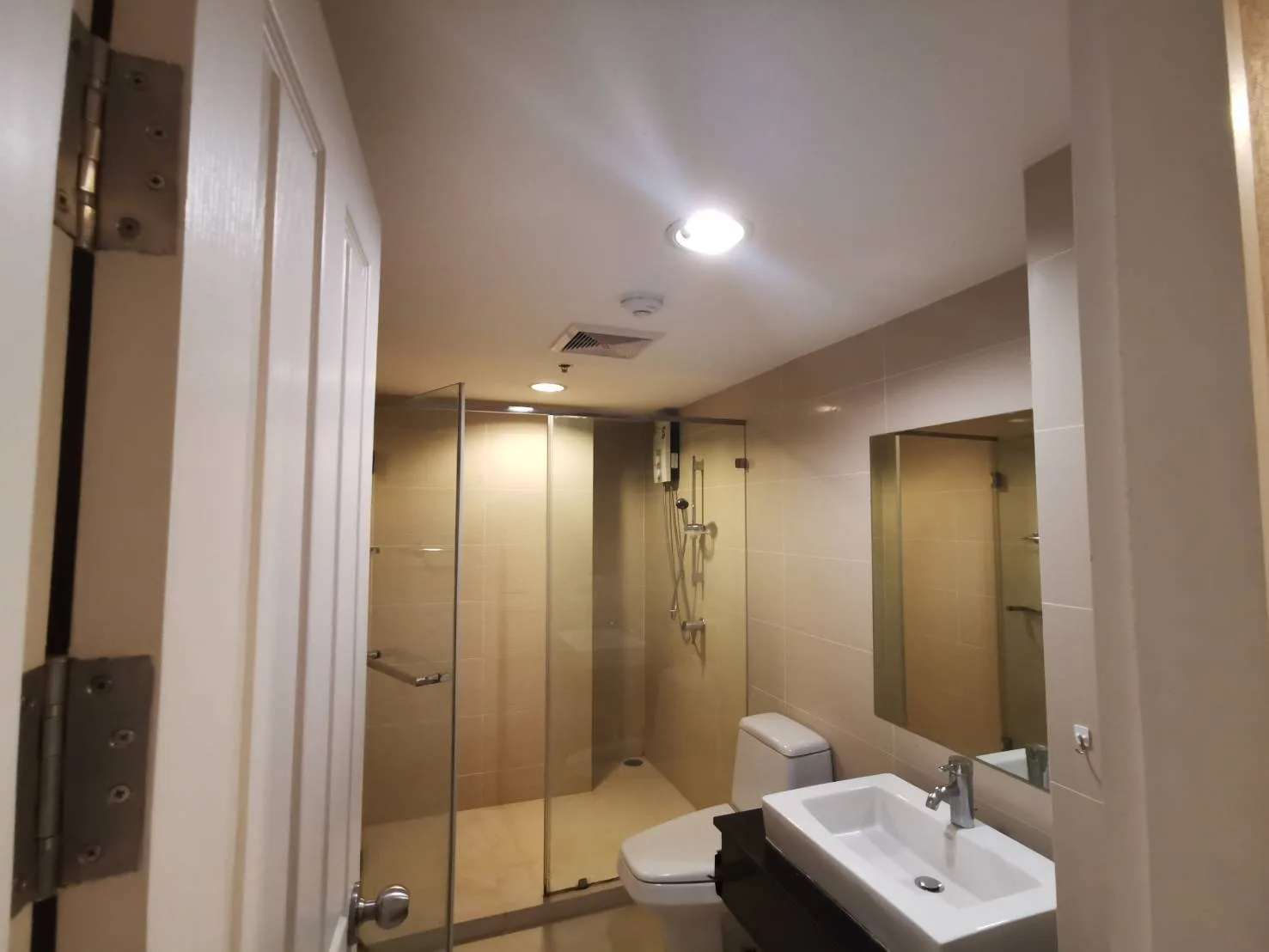 Belle Grand Rama 9 — photo 11
