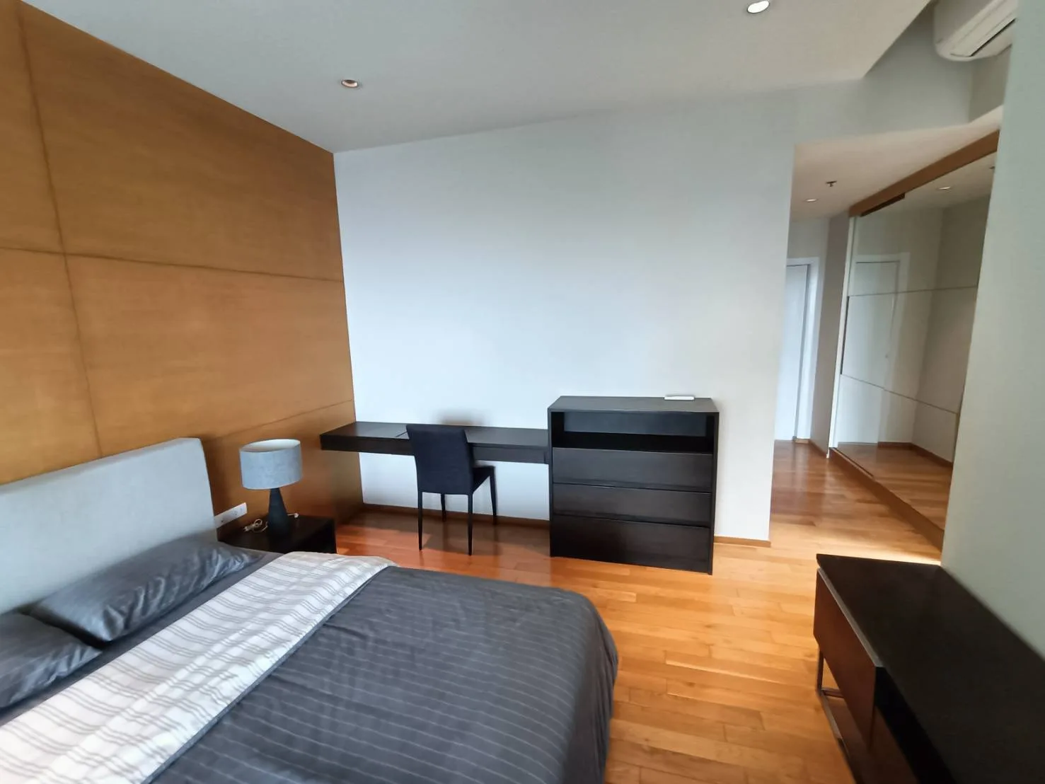 The Emporio Place — photo 11