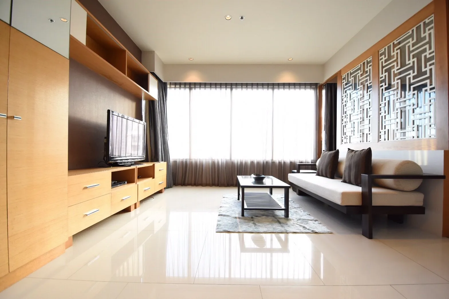 The Emporio Place — photo 2
