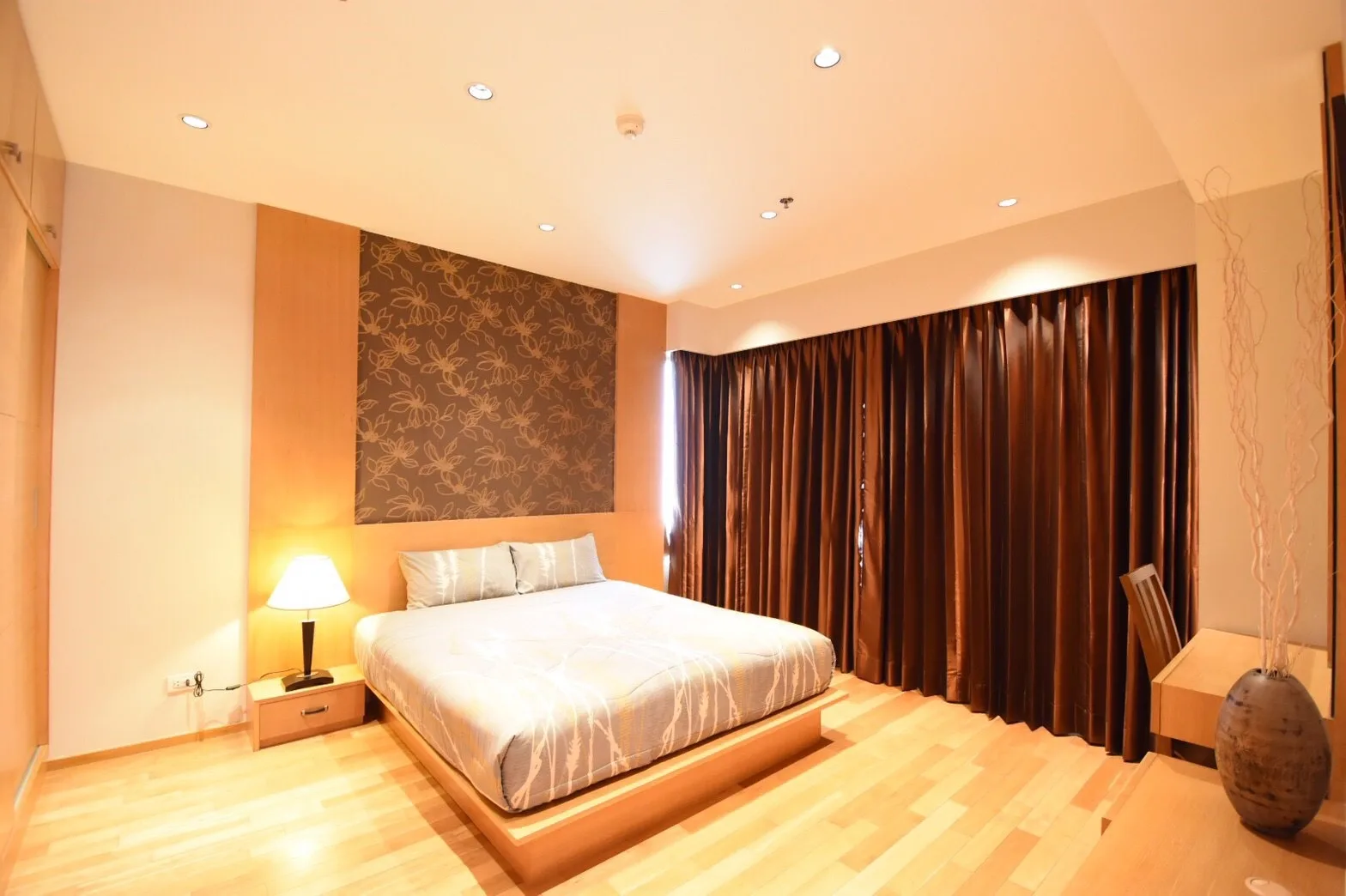 The Emporio Place — photo 3