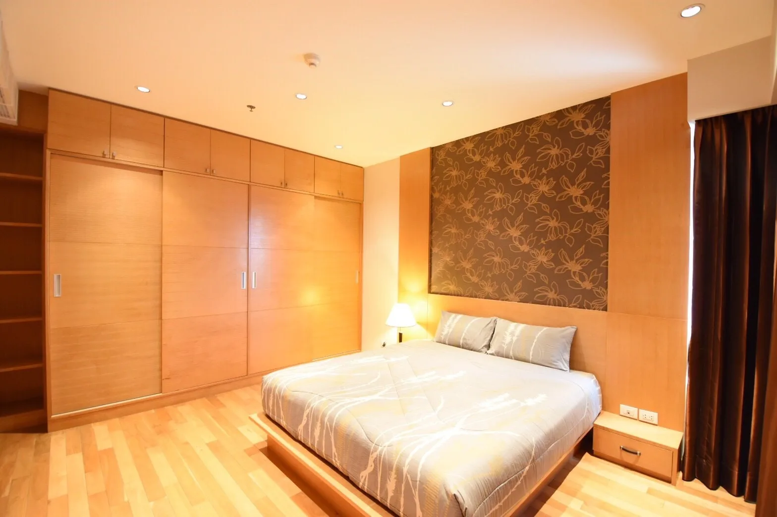 The Emporio Place — photo 5