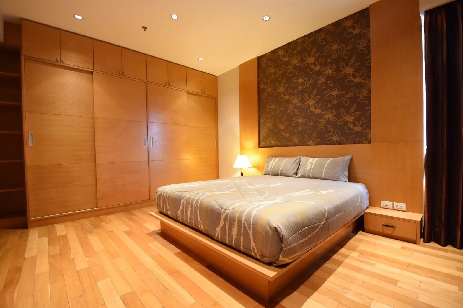 The Emporio Place — photo 6
