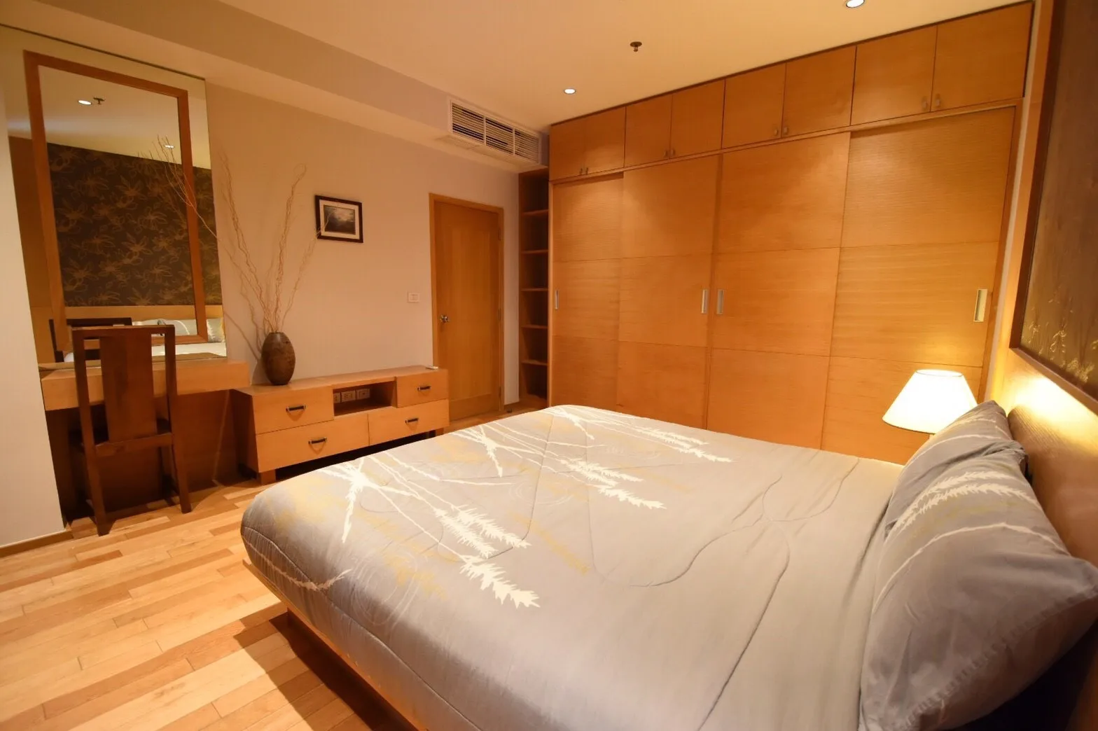 The Emporio Place — photo 7