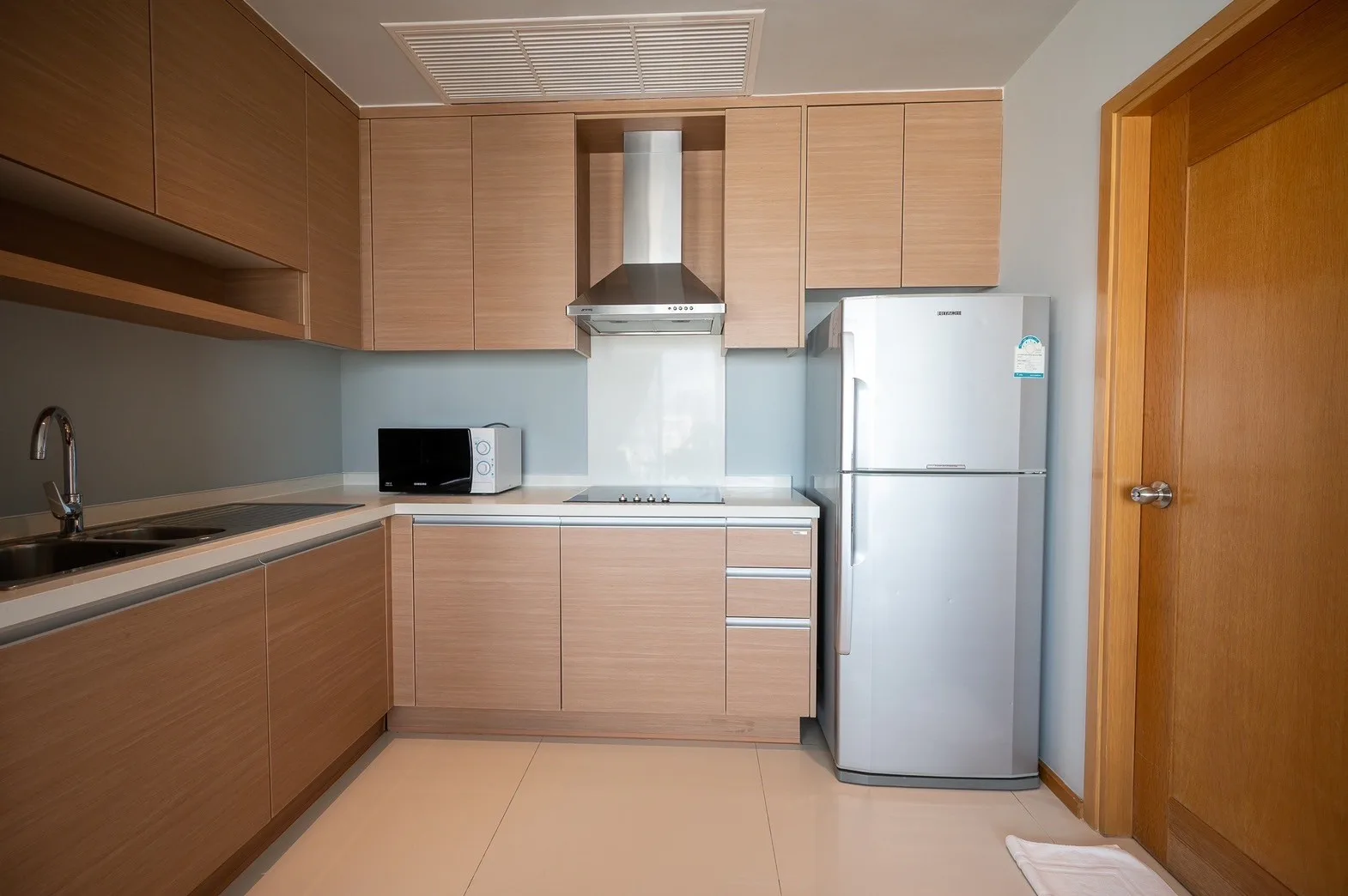 The Emporio Place — photo 6