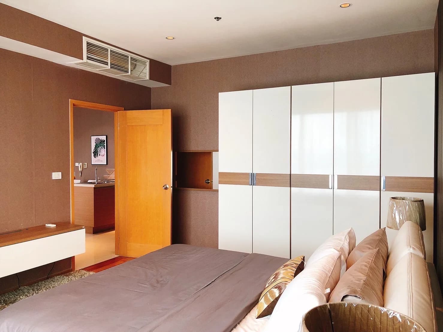 The Emporio Place — photo 3