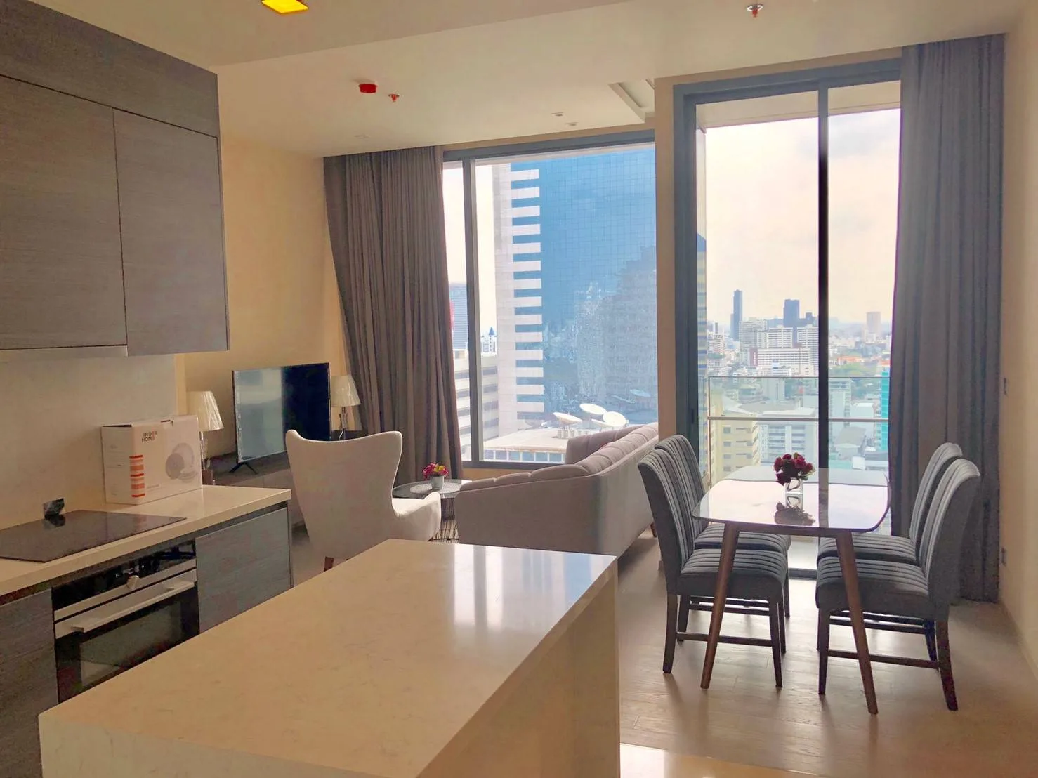 The Esse Asoke — photo 1