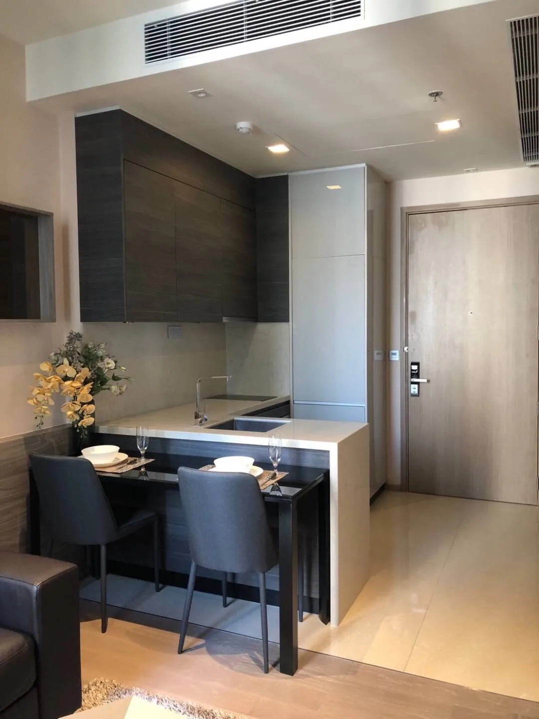 The Esse Asoke — photo 3