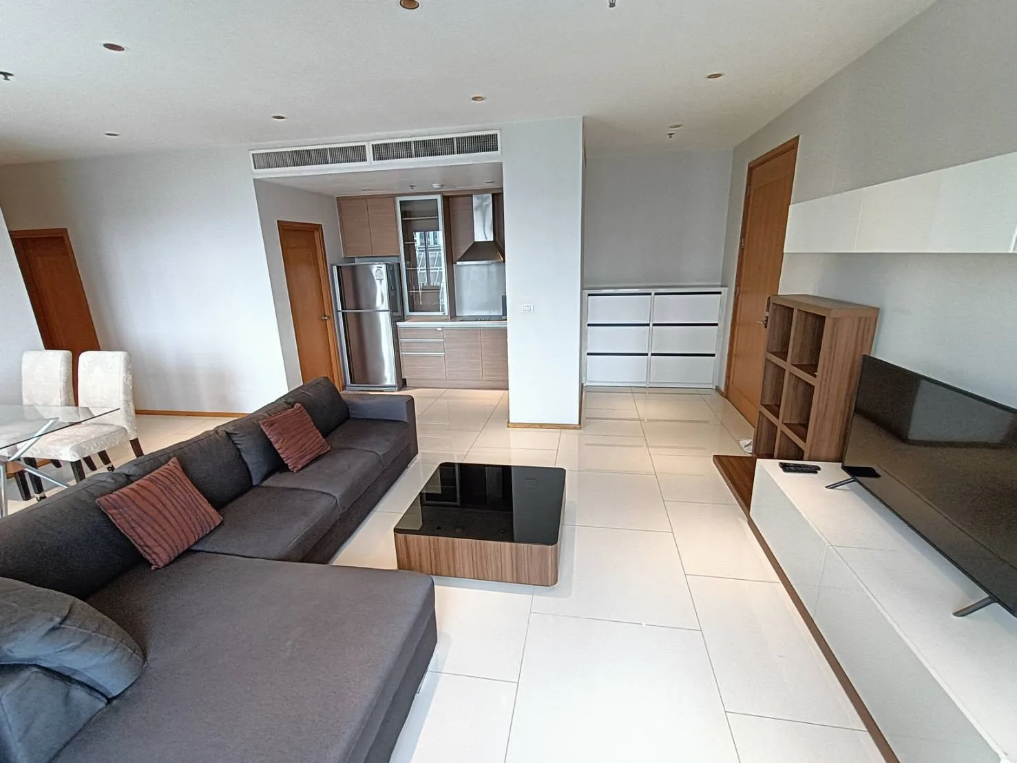 The Emporio Place — photo 5