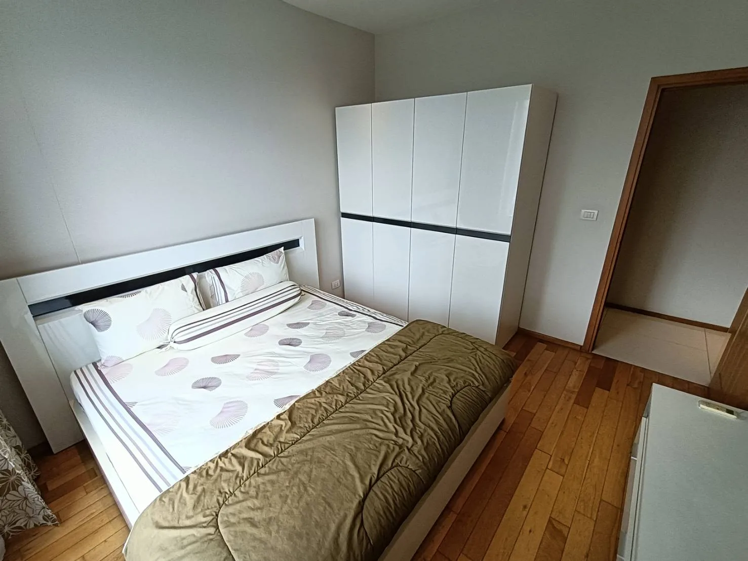 The Emporio Place — photo 10