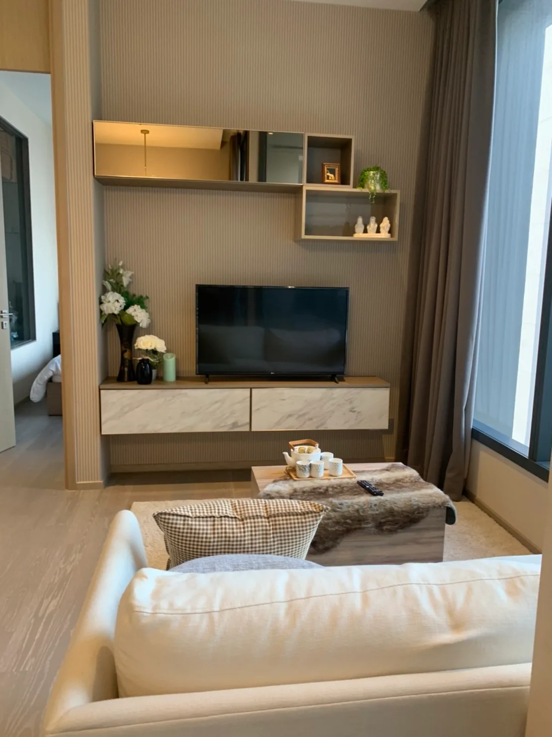 The Esse Asoke — photo 3