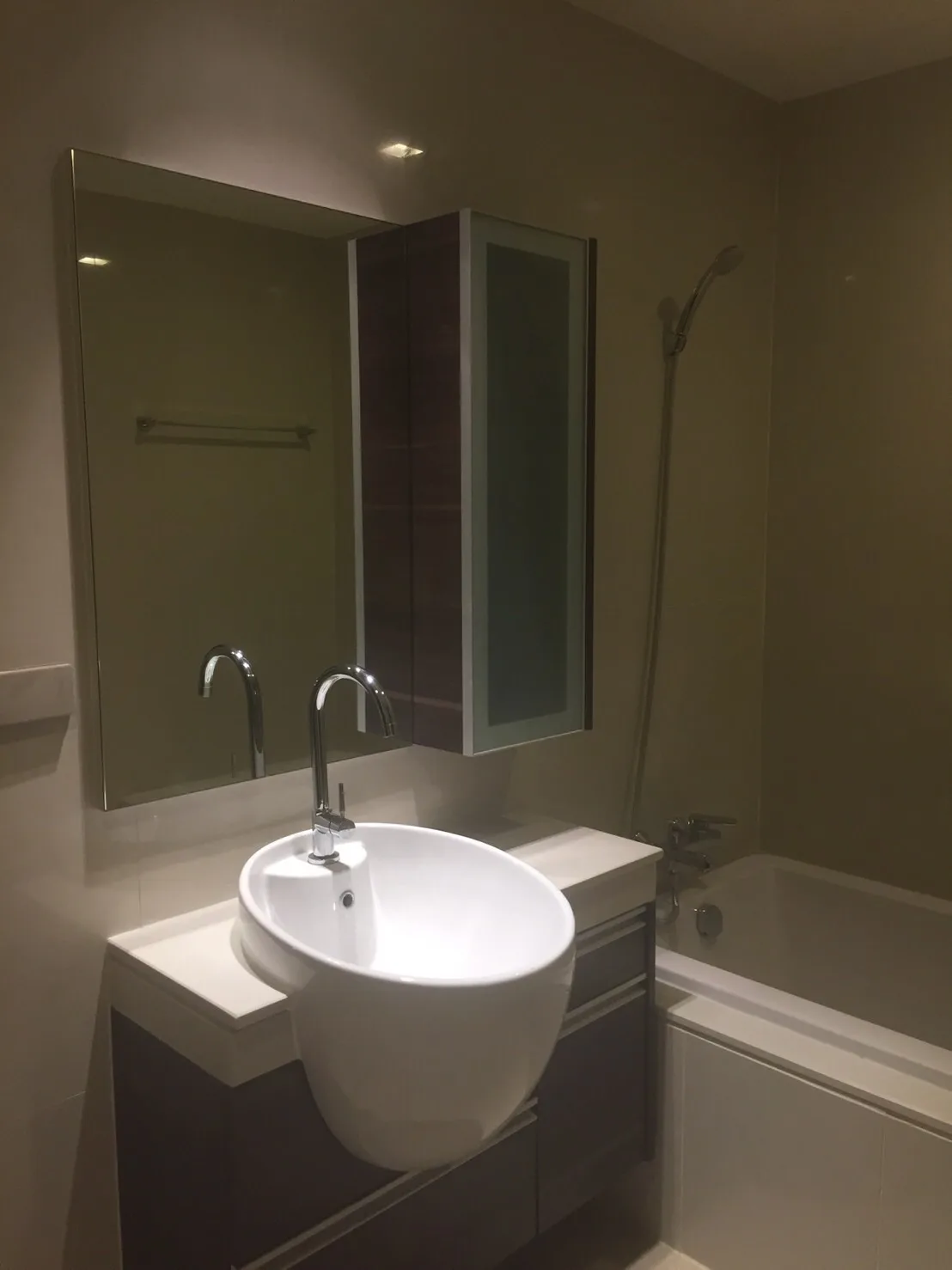 Sky Walk Condominium — photo 8