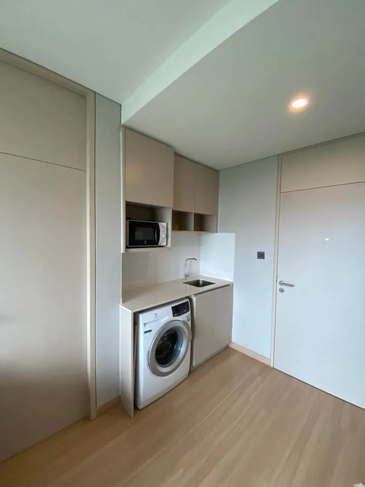Lumpini Suite Phetchaburi - Makkasan — photo 6