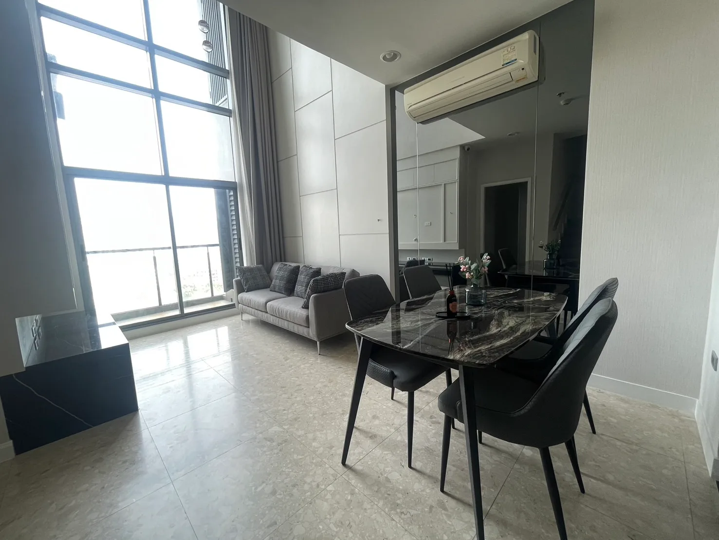 The Crest Sukhumvit 34 — photo 2