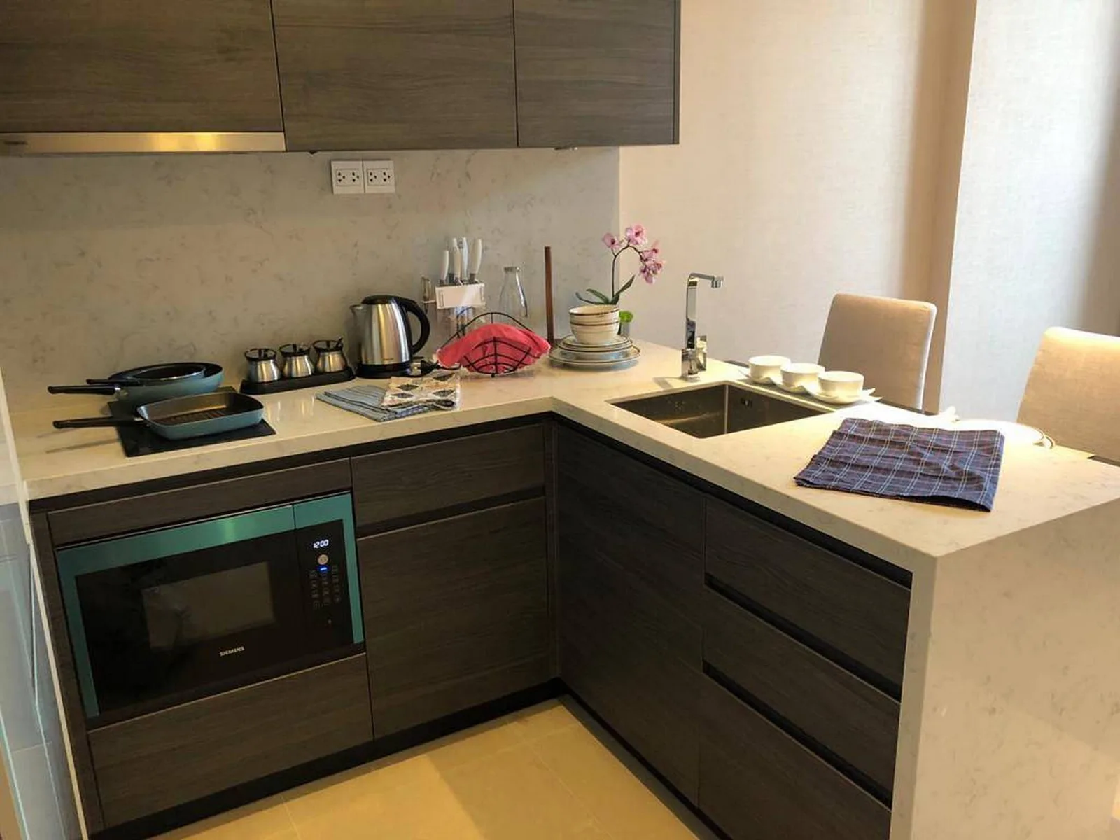 The Esse Asoke — photo 4