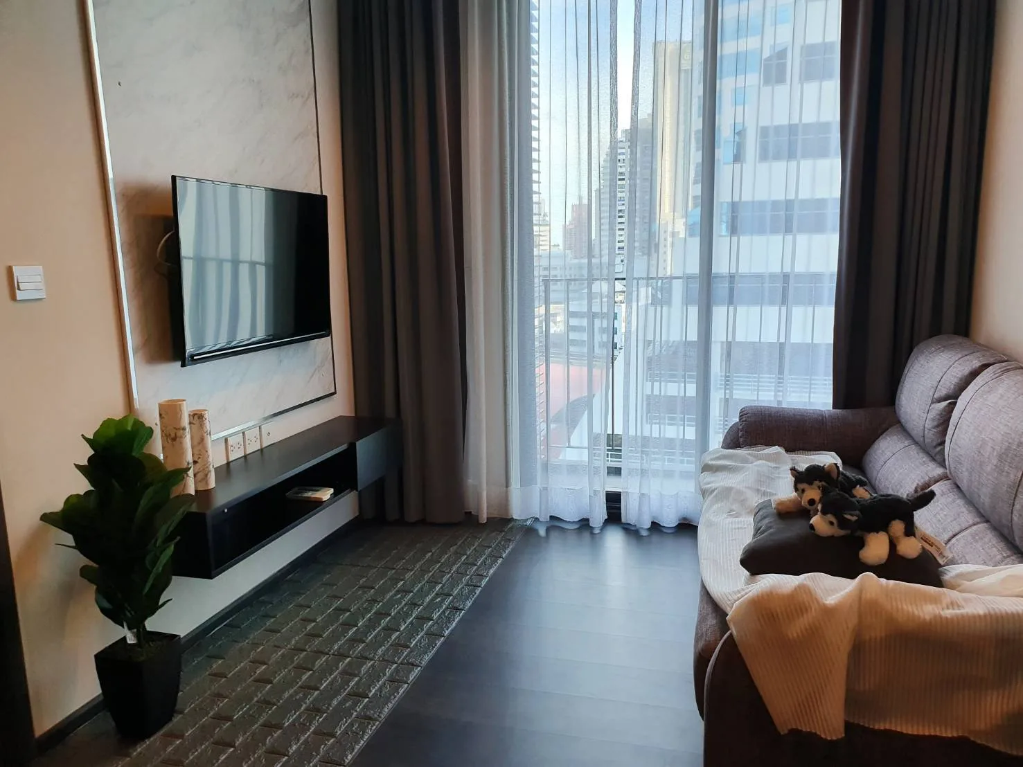 Edge Sukhumvit 23 — photo 1