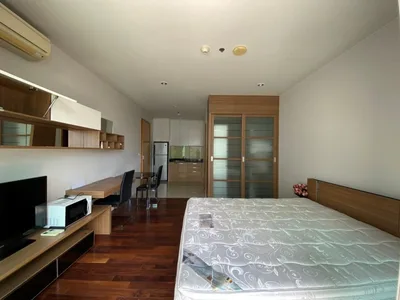 Circle Condominium