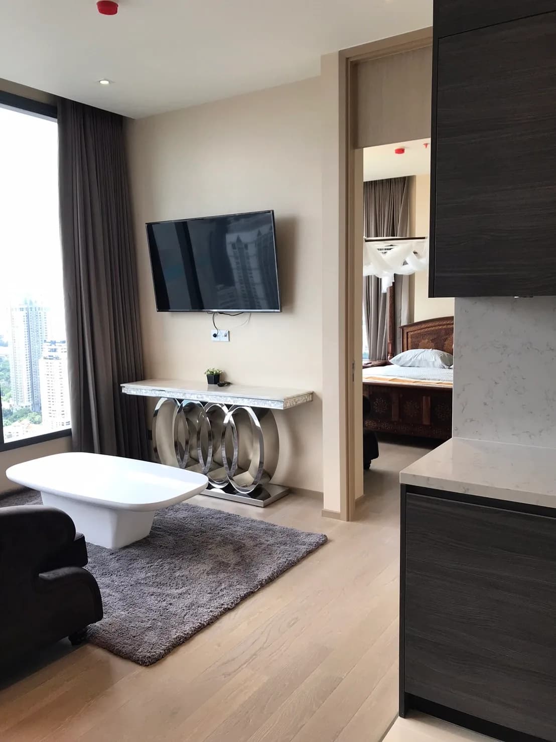 The Esse Asoke — photo 3