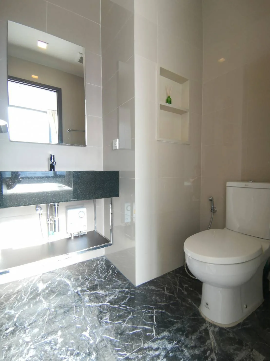 Edge Sukhumvit 23 — photo 8