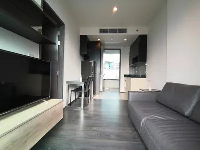 Edge Sukhumvit 23