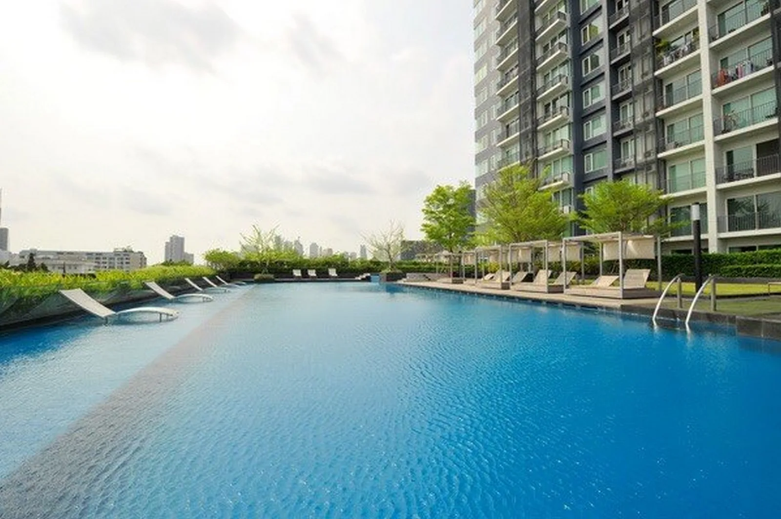 Siri at Sukhumvit — photo 9