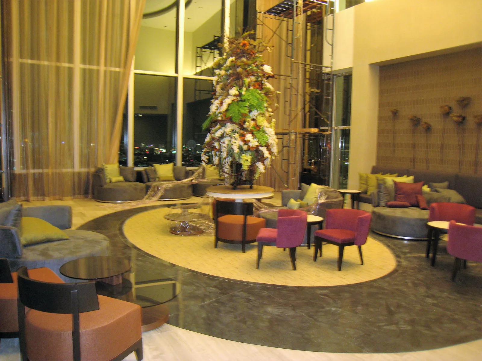 Sky Walk Condominium — photo 8