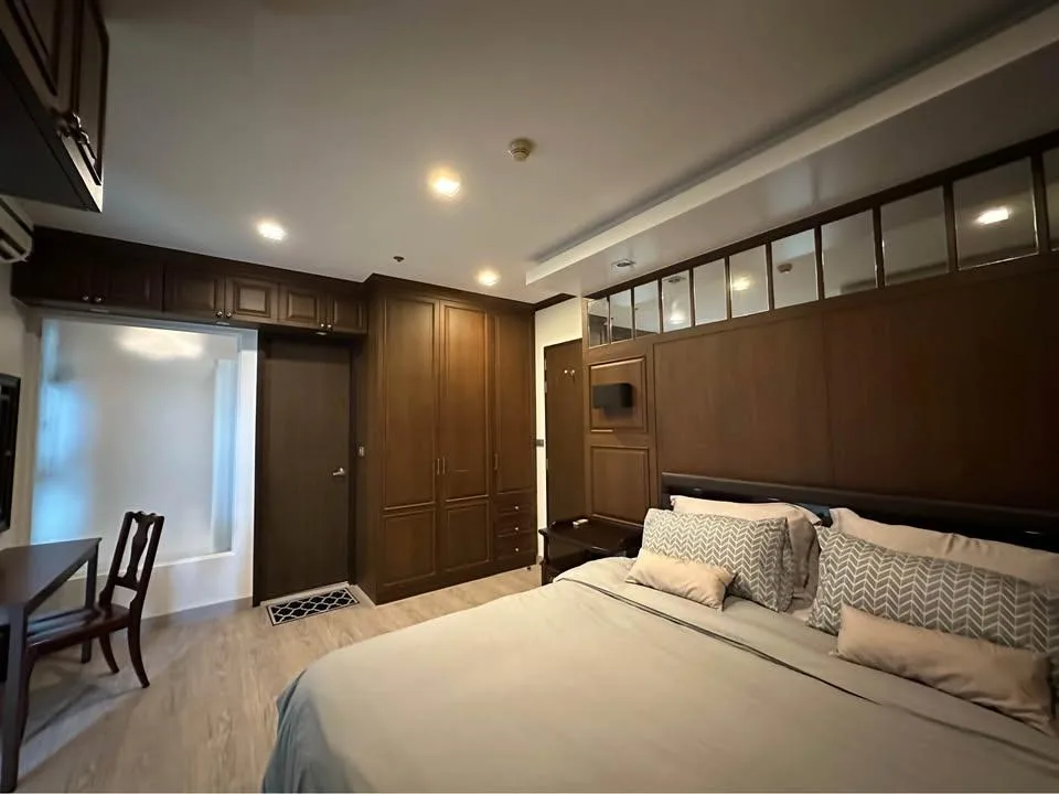 Sky Walk Condominium — photo 7