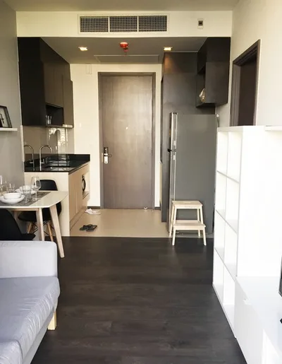 Edge Sukhumvit 23