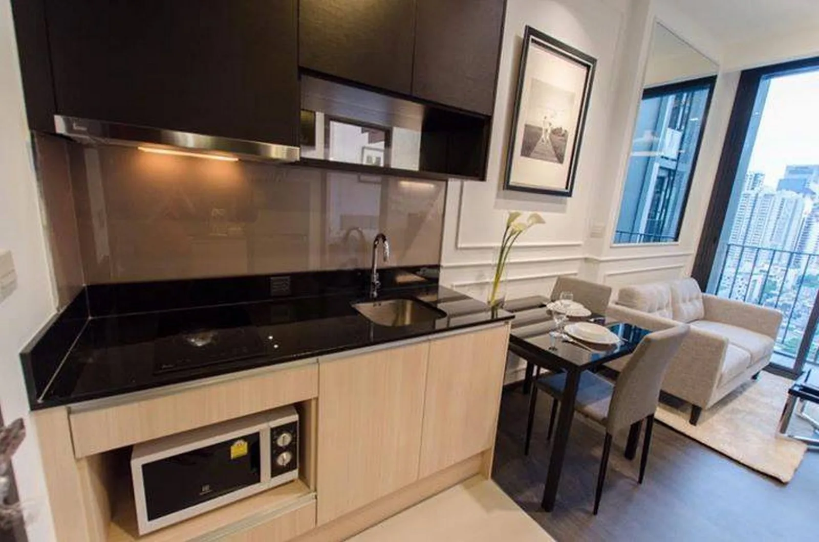 Edge Sukhumvit 23 — photo 4