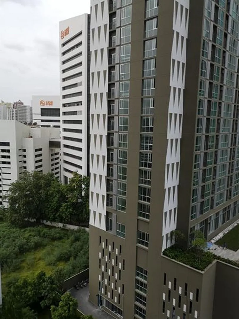 Noble Revolve Ratchada — photo 17