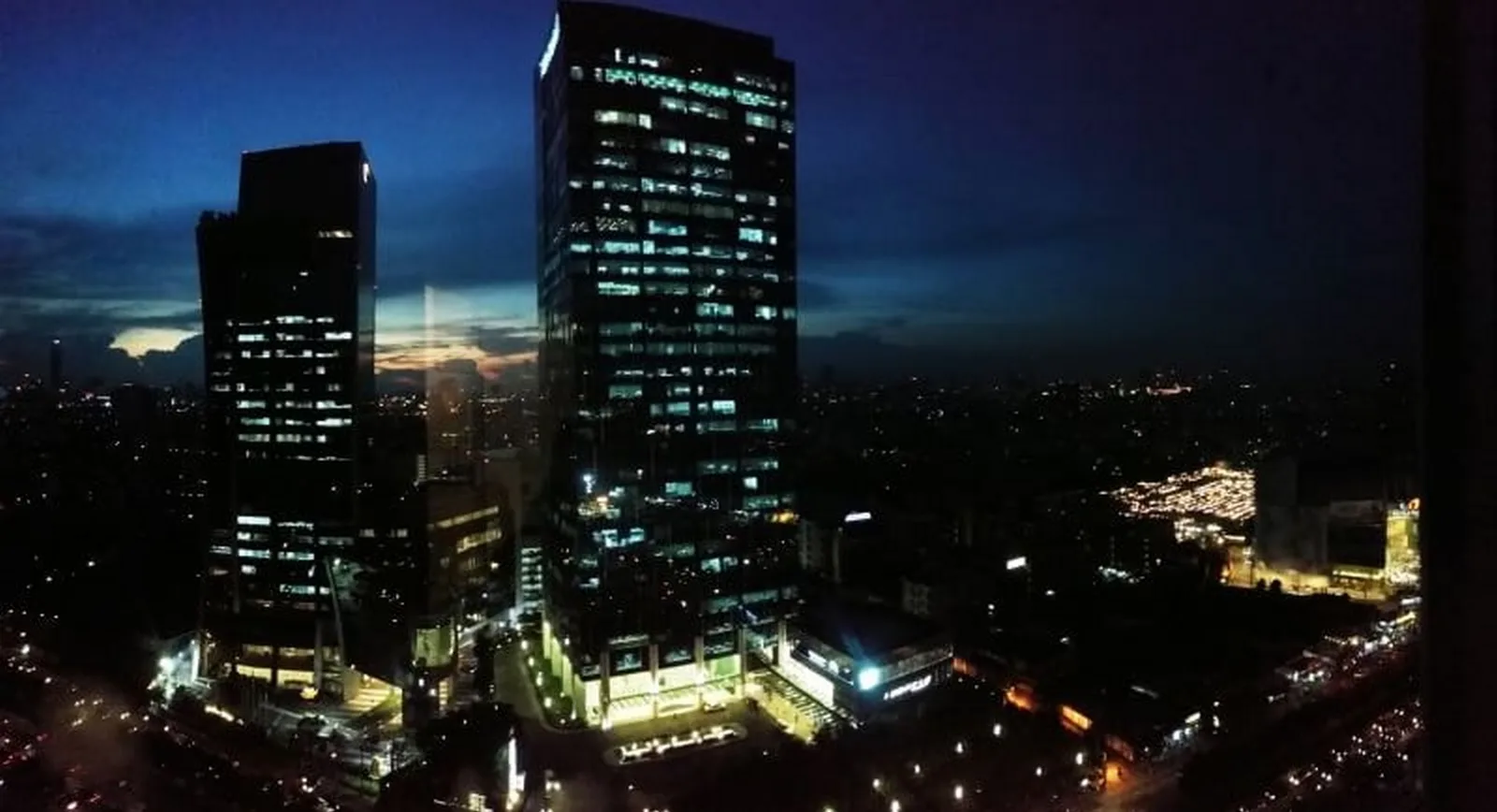 Noble Revolve Ratchada — photo 11