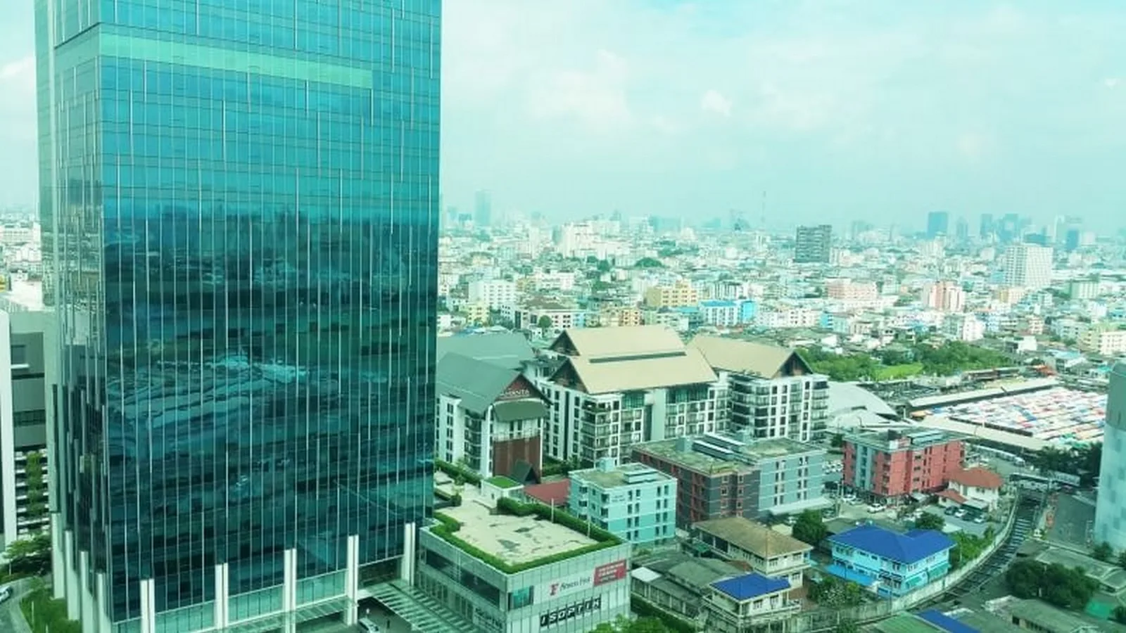 Noble Revolve Ratchada — photo 10