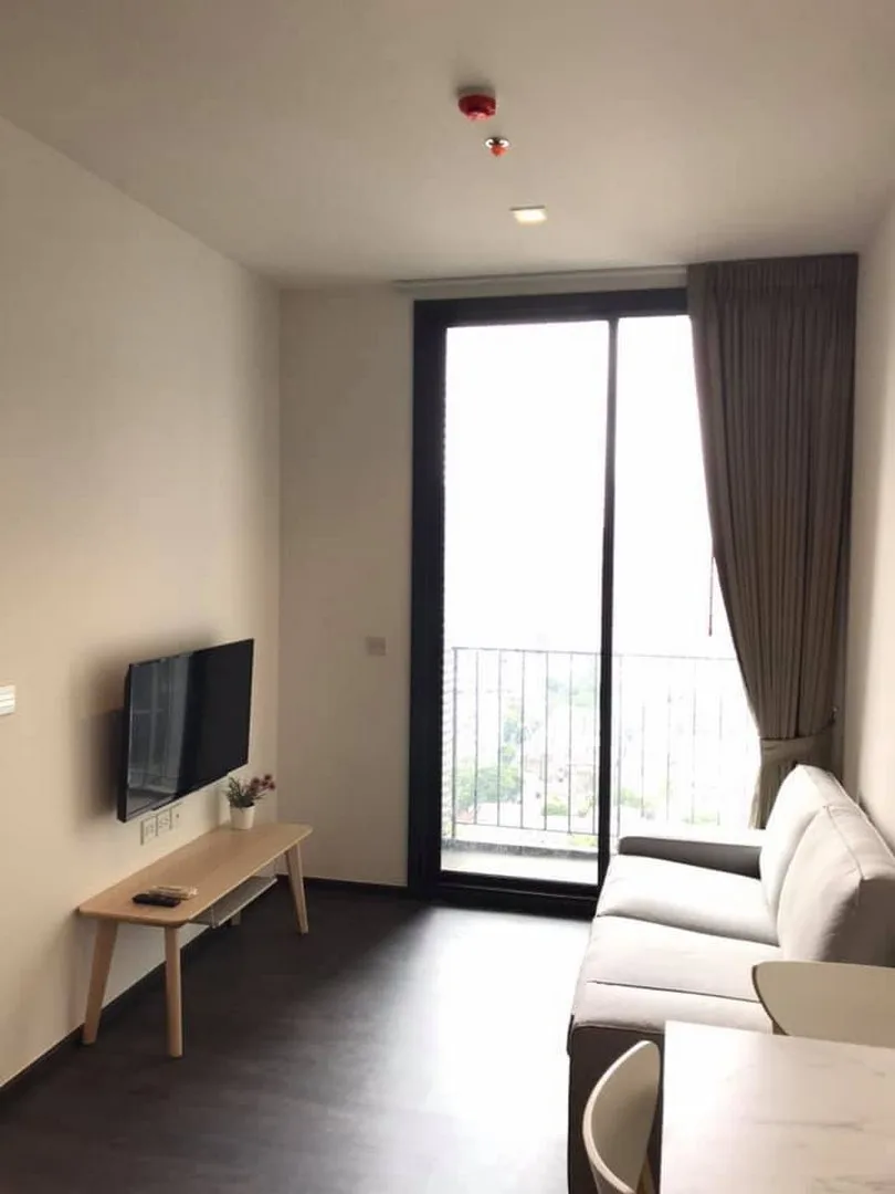 Edge Sukhumvit 23 — photo 1