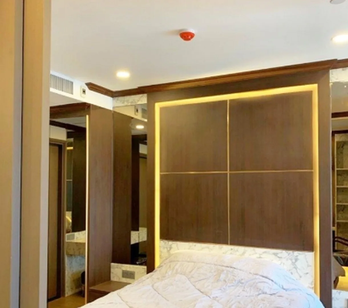 Ashton Chula - Silom — photo 10