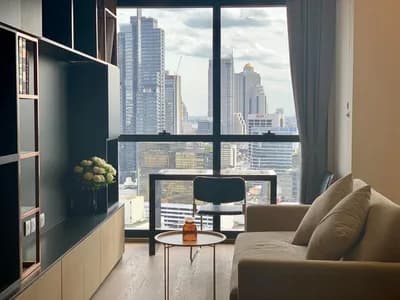 Ashton Chula - Silom