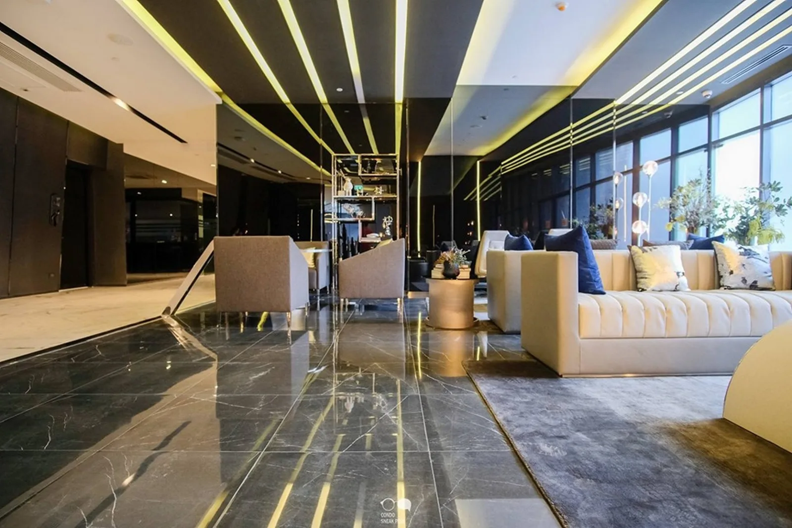 Ideo Mobi Asoke — photo 16
