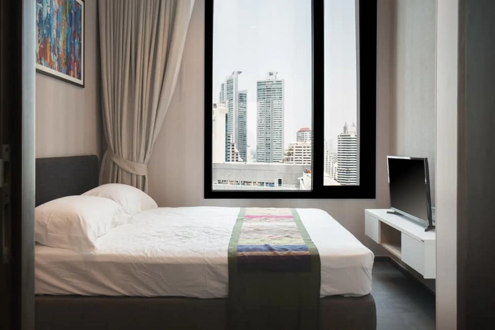 Edge Sukhumvit 23 — photo 1