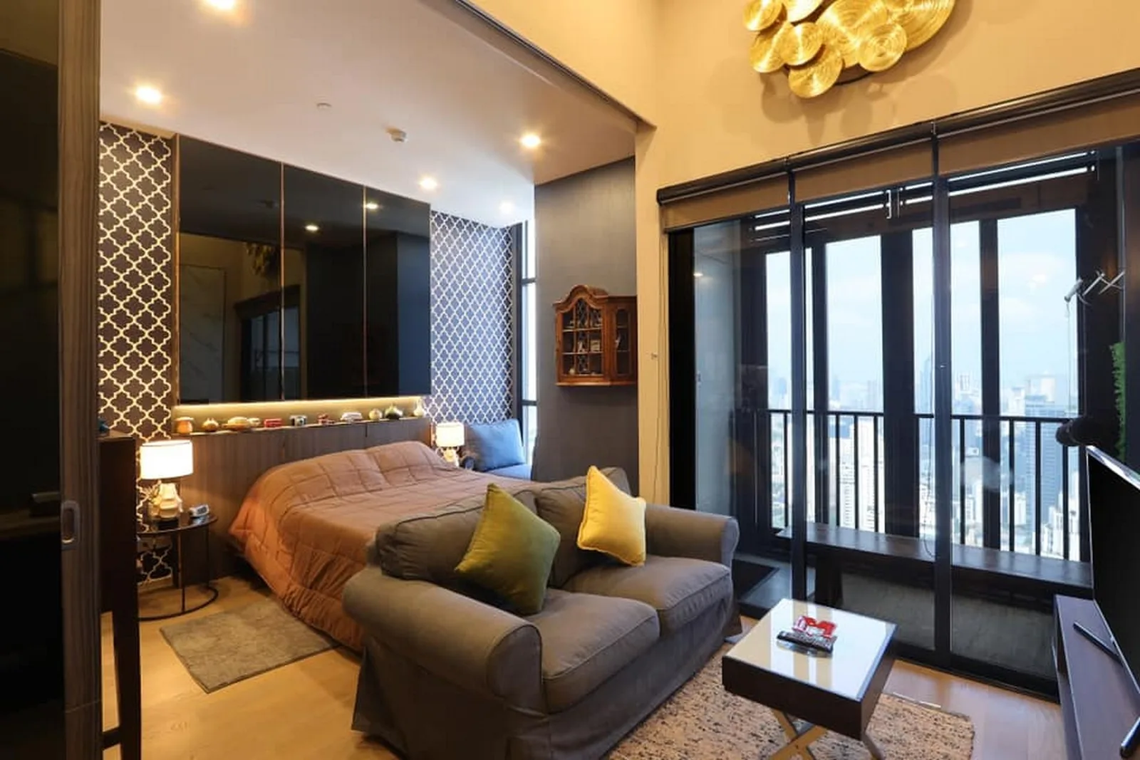 Ashton Asoke — photo 1