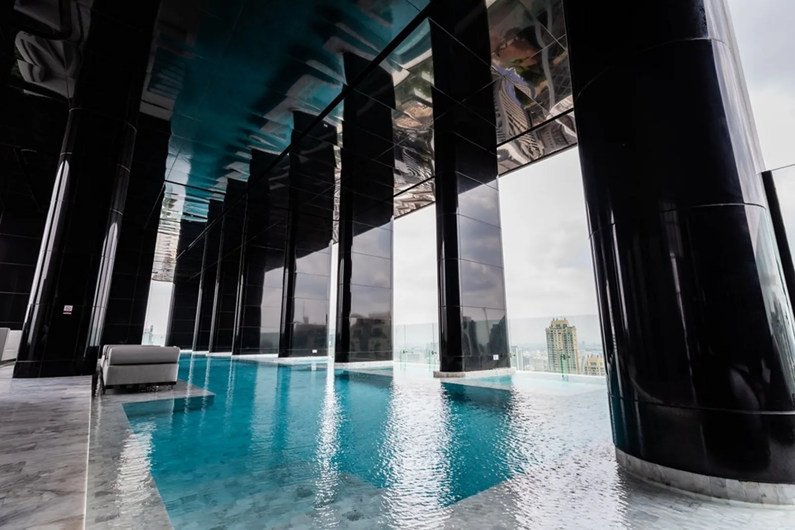 Ashton Asoke — photo 12