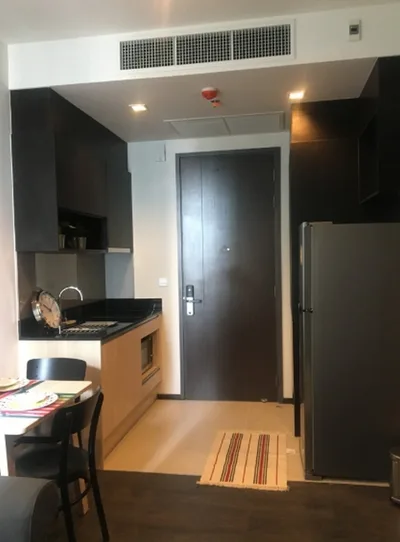 Edge Sukhumvit 23