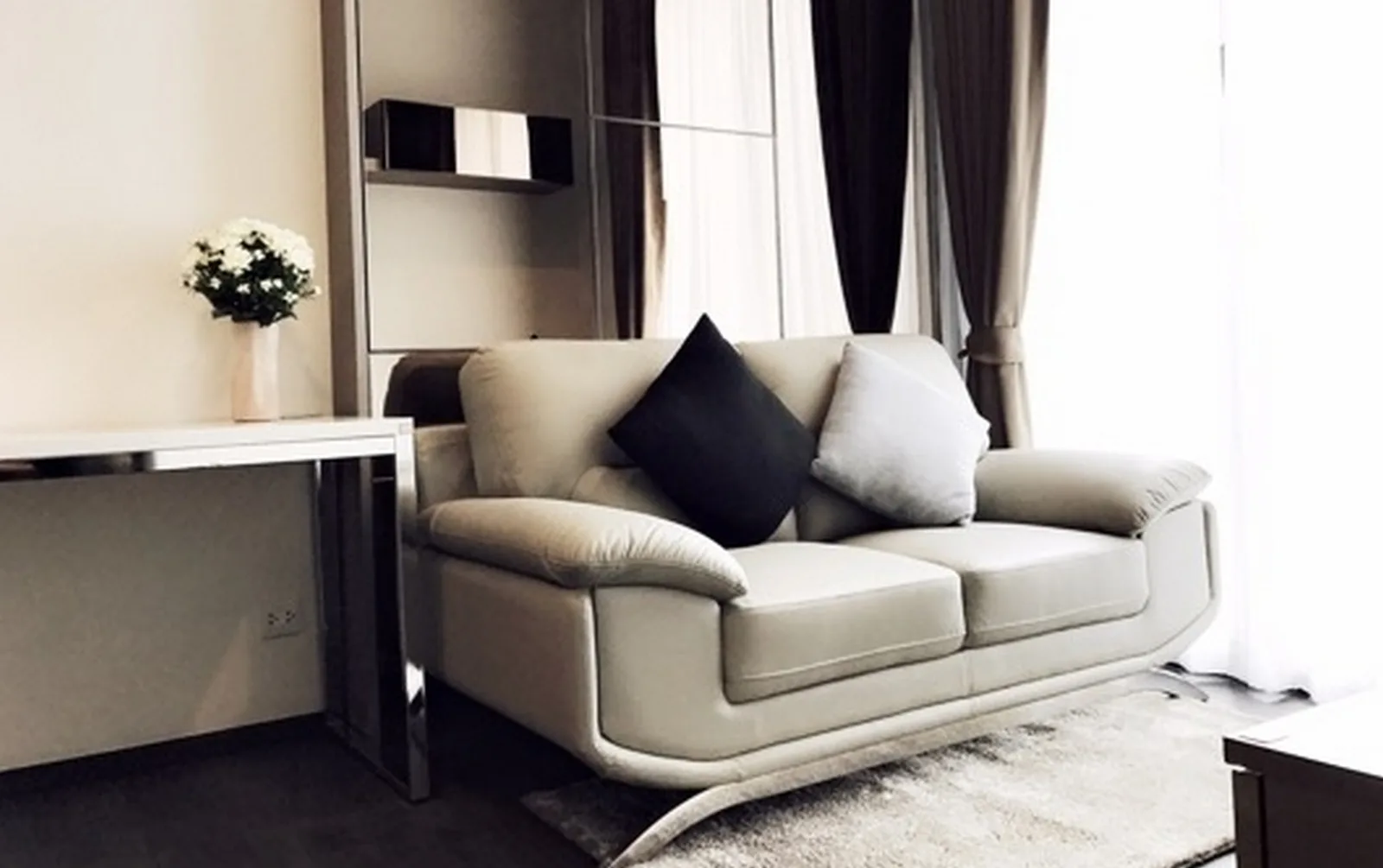 Edge Sukhumvit 23 — photo 3