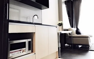 Edge Sukhumvit 23