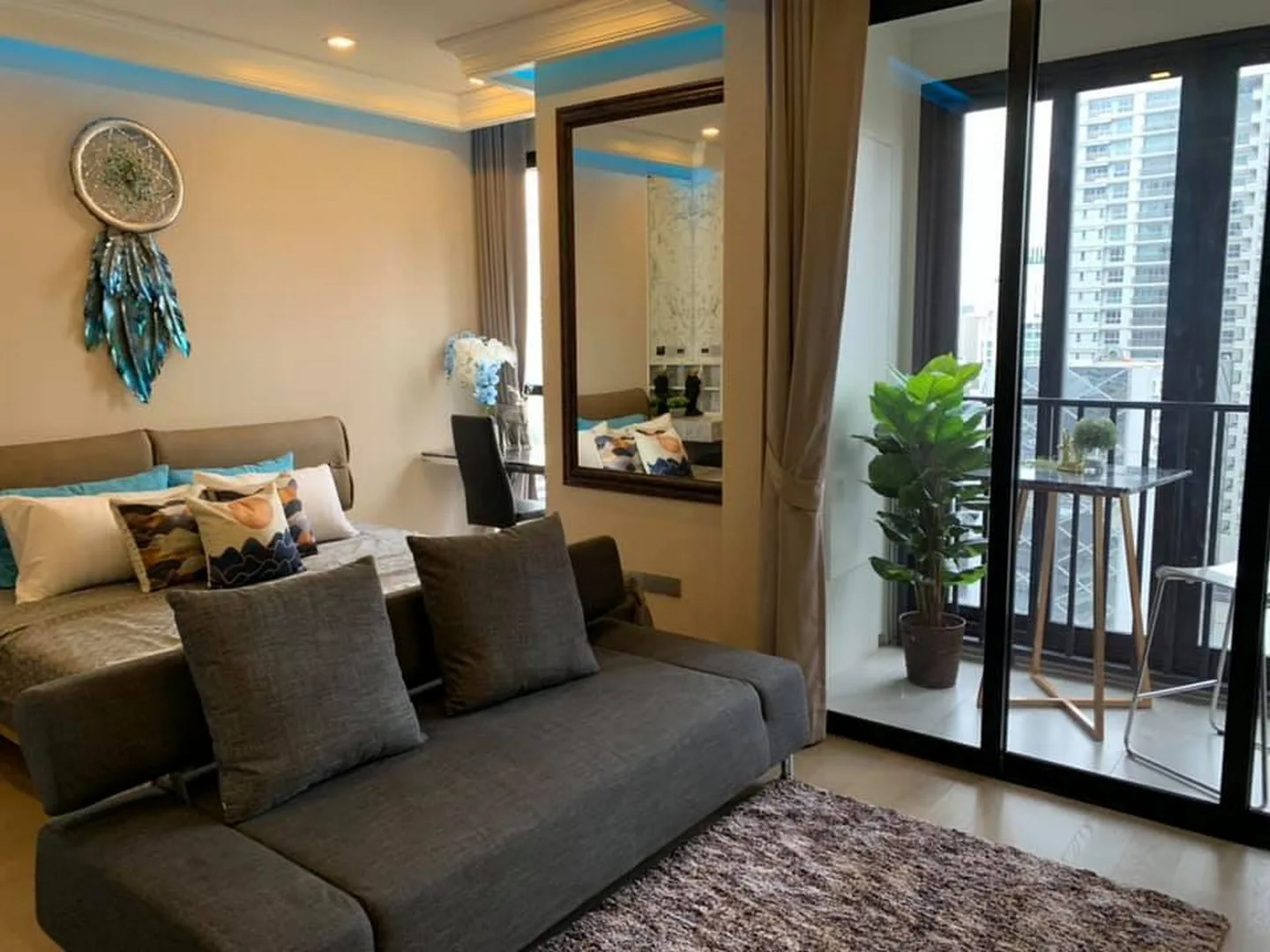 Ashton Asoke — photo 1